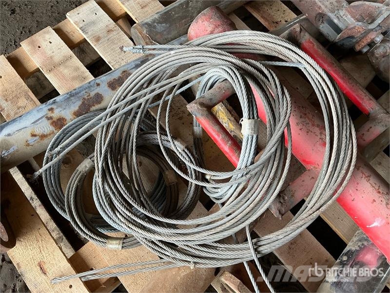 Quantity of Cylinder Metal Bars Other components