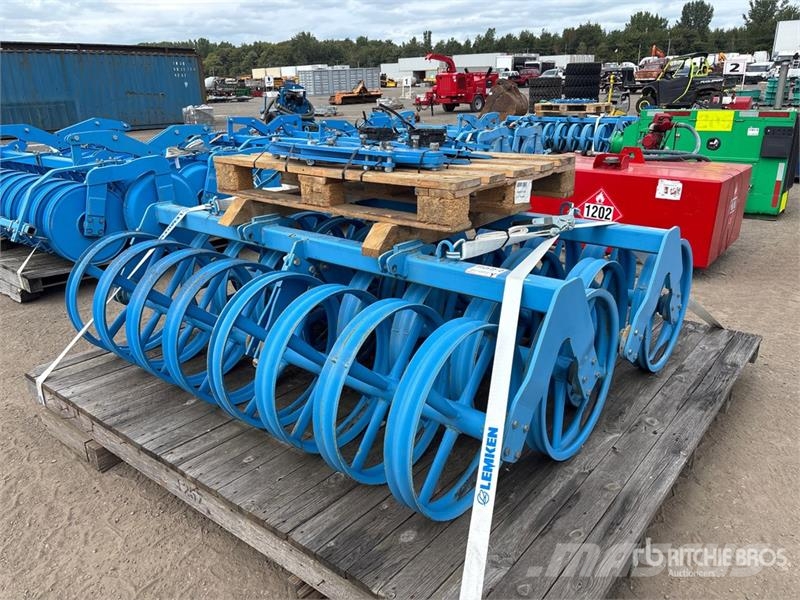 Quantity of Double Profile Ring 76 in Land Roller Rullmasinad