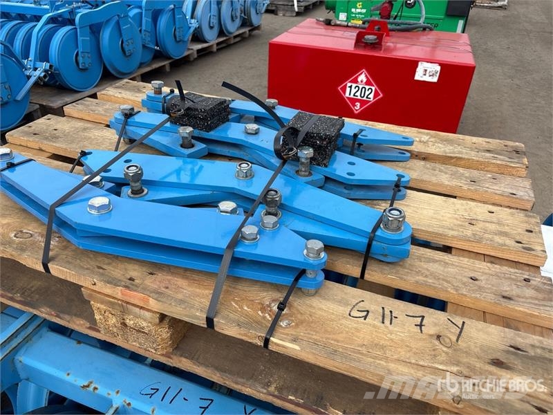 Quantity of Double Profile Ring 76 in Land Roller Rullmasinad