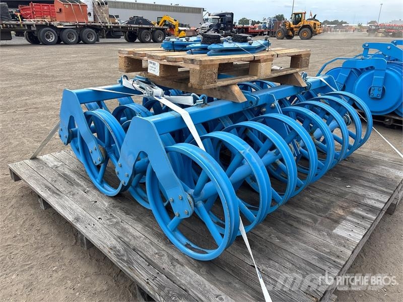 Quantity of Double Profile Ring 76 in Land Roller Rullmasinad