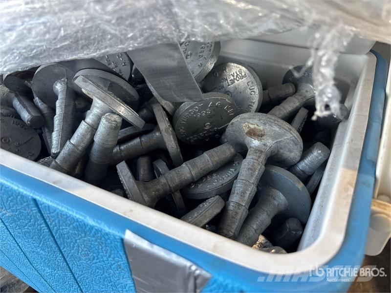  Quantity of Equipment مكونات أخرى