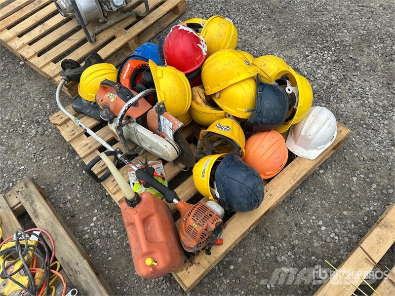  Quantity of Hard Hats Other components
