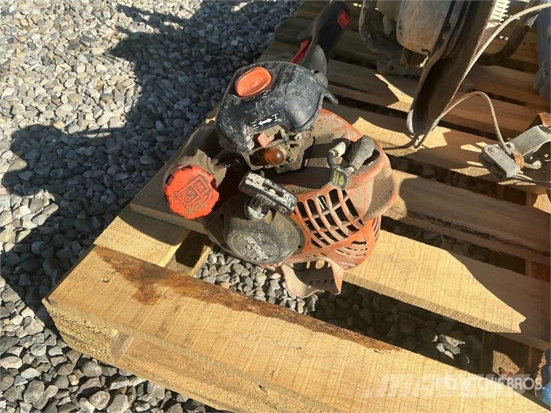  Quantity of Hard Hats Other components