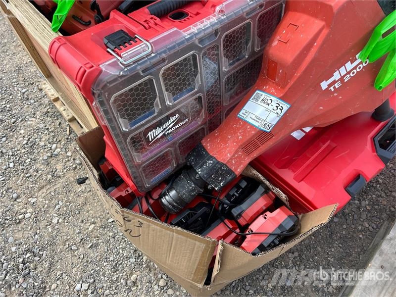 Quantity of Hilti Power Tools Olie- en gasboorapparatuur