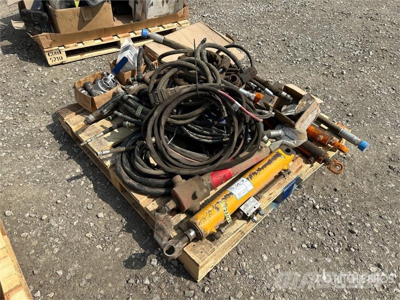  Quantity of Hydraulic Hoses, Cylinders, Fittings Drugi deli