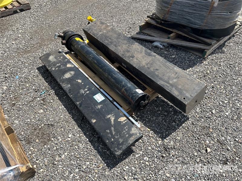 Quantity of Hydraulic Cylinders Ostale kargo komponente