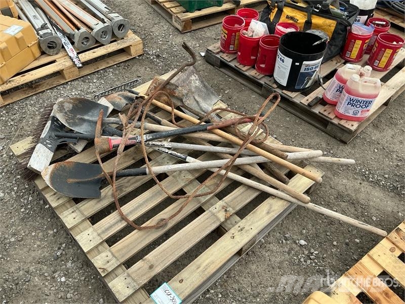 Quantity of Landscaping and Digging Tools Other components
