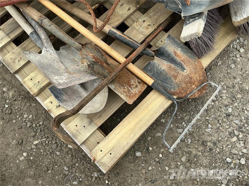 Quantity of Landscaping and Digging Tools Other components