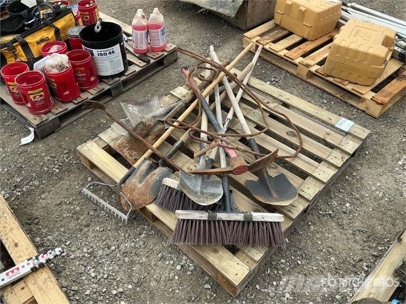 Quantity of Landscaping and Digging Tools Other components