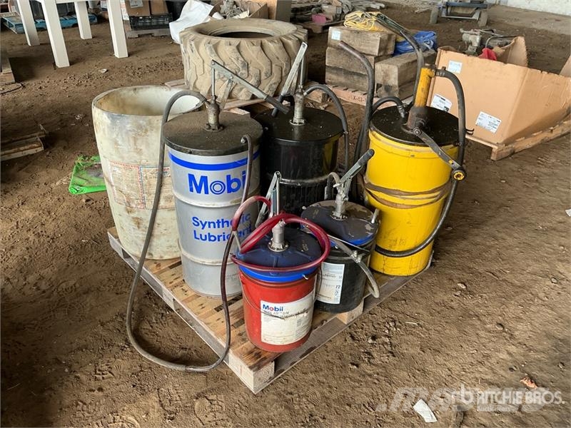 Quantity of Lubricant and Grease Pumps Other components