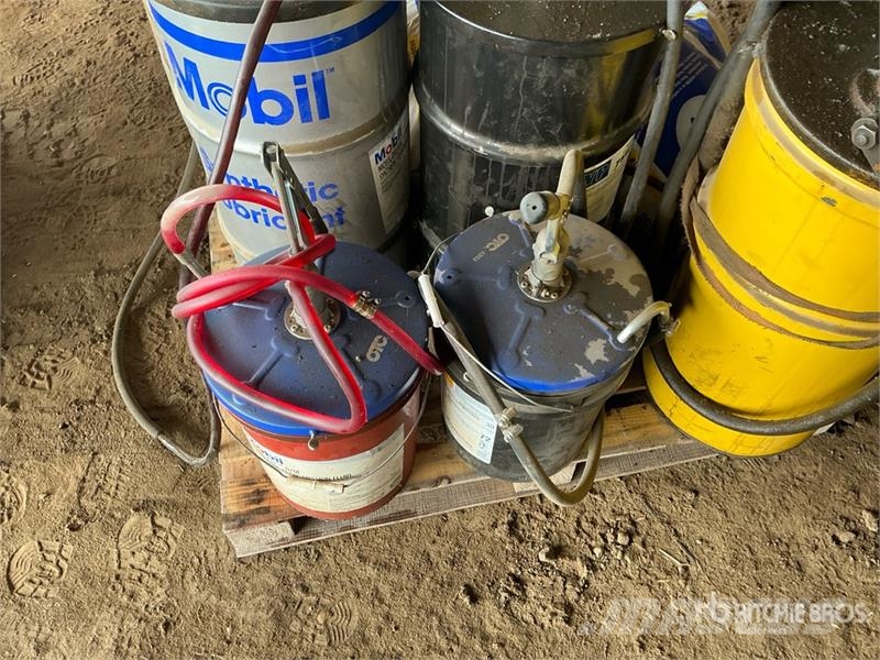 Quantity of Lubricant and Grease Pumps Other components