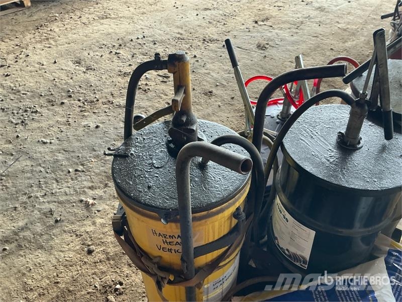 Quantity of Lubricant and Grease Pumps Other components