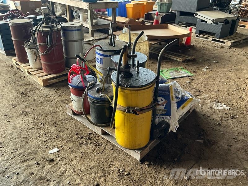 Quantity of Lubricant and Grease Pumps Other components