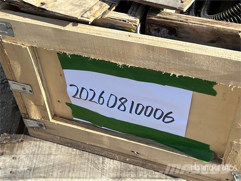  Quantity of  Machpro Mechanical Thumbs Hydraulic E Godet