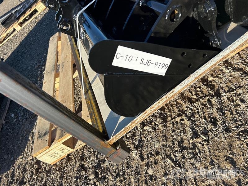  Quantity of Mini Excavator Attachments (Unused) Otros componentes