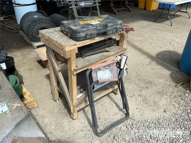 Quantity of Miscellaneous Woodworking Tools Ďalšie komponenty