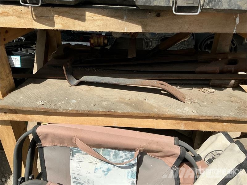 Quantity of Miscellaneous Woodworking Tools Ďalšie komponenty
