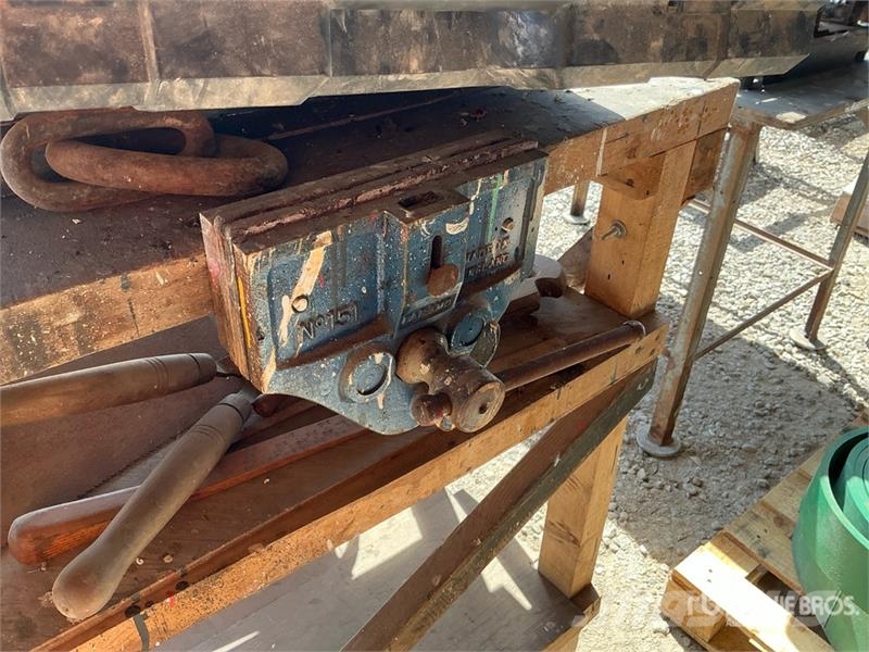 Quantity of Miscellaneous Woodworking Tools Ďalšie komponenty