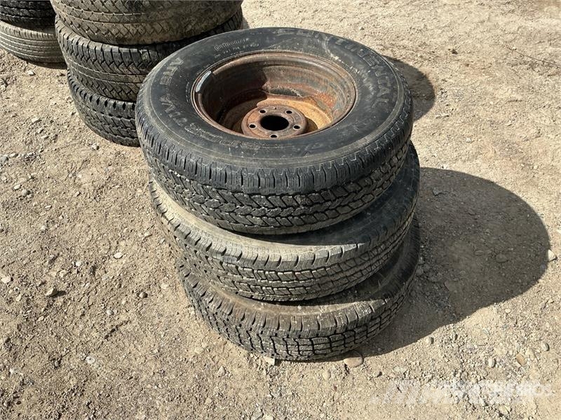 Quantity of Mixed Tires Pneumatici, ruote e cerchioni