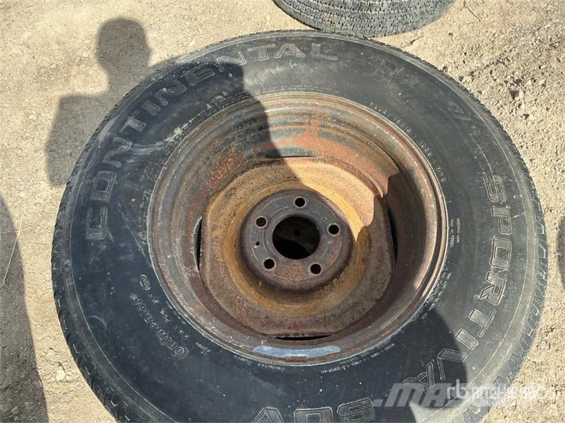 Quantity of Mixed Tires Pneumatici, ruote e cerchioni