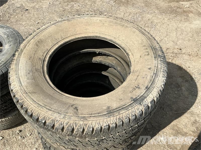 Quantity of Mixed Tires Pneumatici, ruote e cerchioni