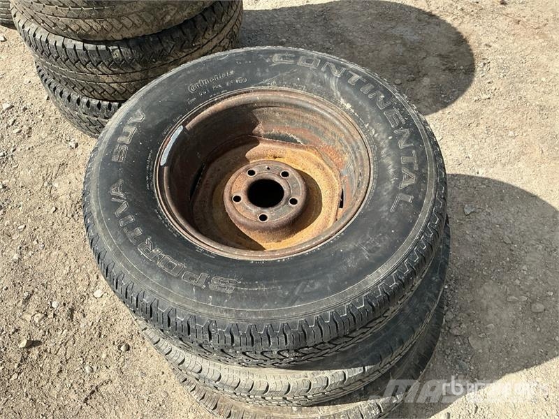 Quantity of Mixed Tires Pneumatici, ruote e cerchioni