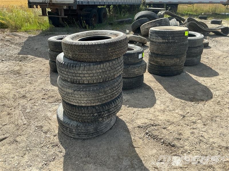 Quantity of Mixed Tires Pneumatici, ruote e cerchioni