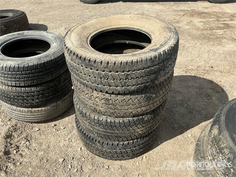 Quantity of Mixed Tires Pneumatici, ruote e cerchioni