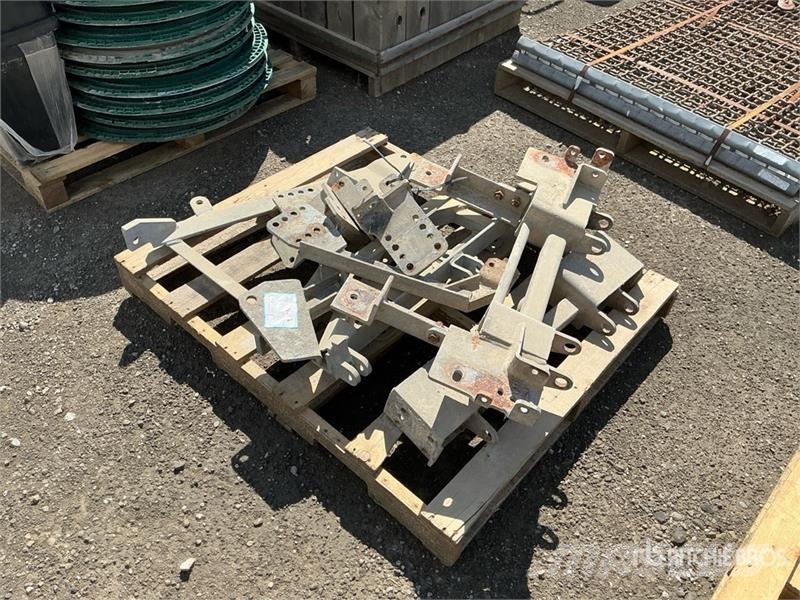 Quantity of Mounting Brackets Drugi deli