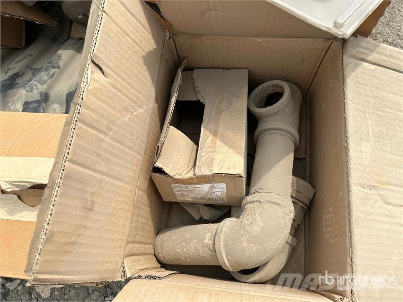 Quantity of Of GPS Modules, Nuts/Screws/Bolts, Pl Drugi deli