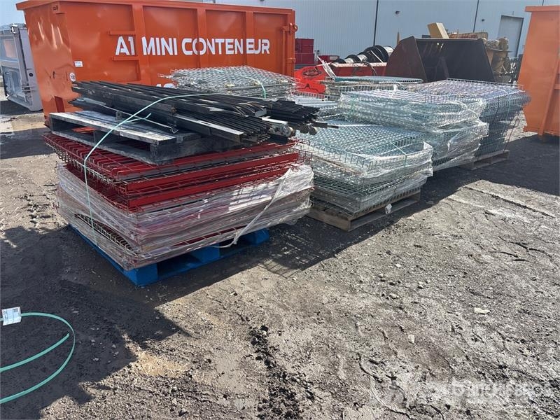 Quantity of Pallet Racking Строителство - Други