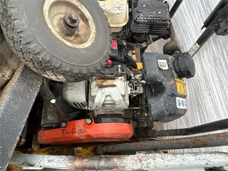 Quantity of Plate Compactors Drugi deli