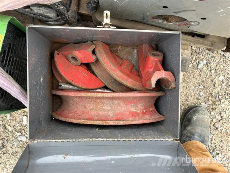 Quantity of Pumps and Heaters Andere Zubehörteile