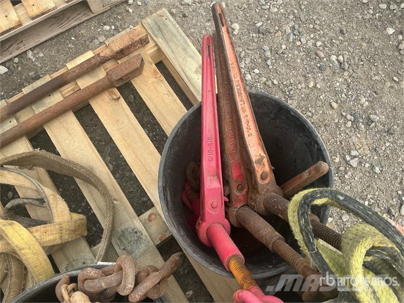 Quantity of Ratchet Straps, bindings, chains and P Drugi deli
