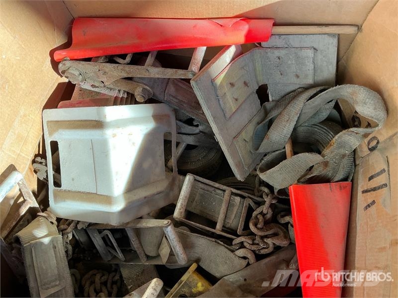 Quantity of Ratchet Straps Other components