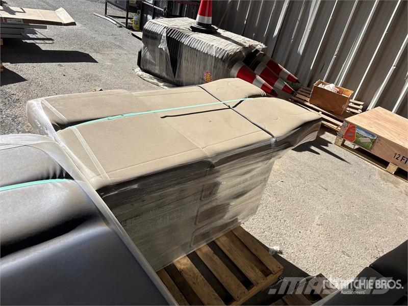  Quantity of Ritter Medical Chairs/Beds Drugi deli