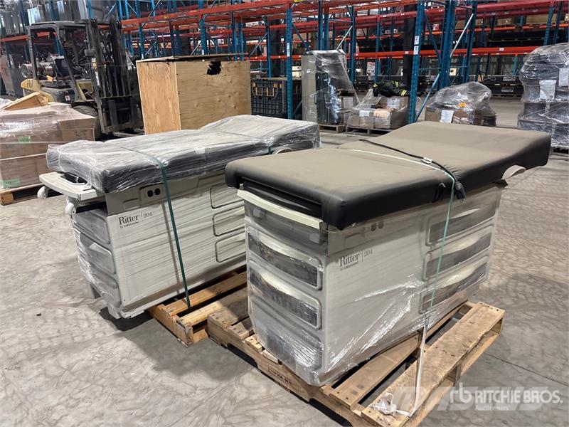  Quantity of Ritter Medical Beds Tippbil