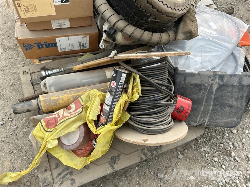 Quantity of Ryobi Angle Grinders, Mixed Signs, Bob Drugi deli