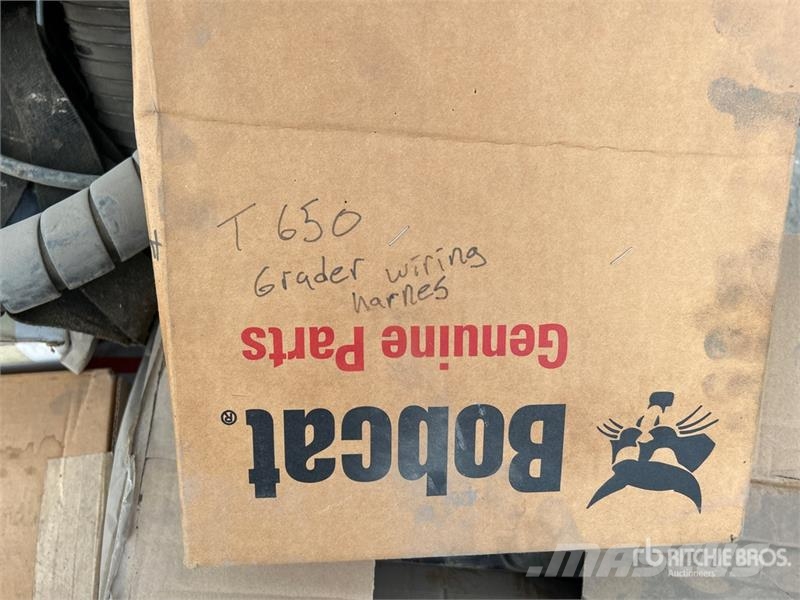 Quantity of Ryobi Angle Grinders, Mixed Signs, Bob Drugi deli