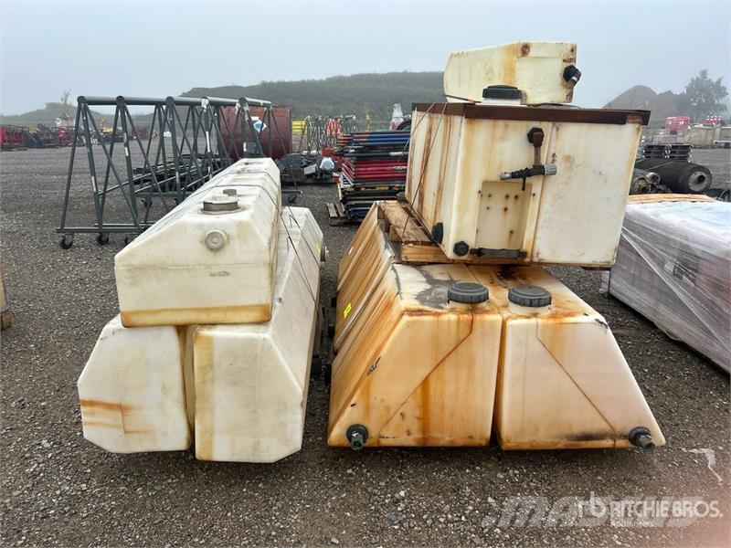 Quantity of Sander Truck Tanks Transportes - Outros