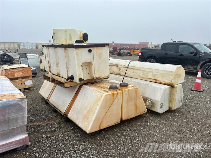 Quantity of Sander Truck Tanks Transportes - Outros