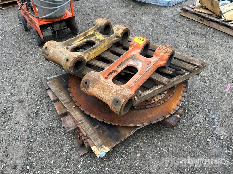  Quantity of Saw, Blades, Excavator Parts مكونات أخرى
