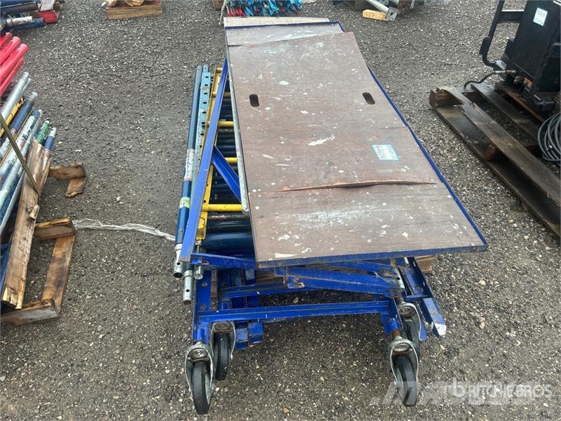 Quantity of Scaffold Parts Строителство - Други