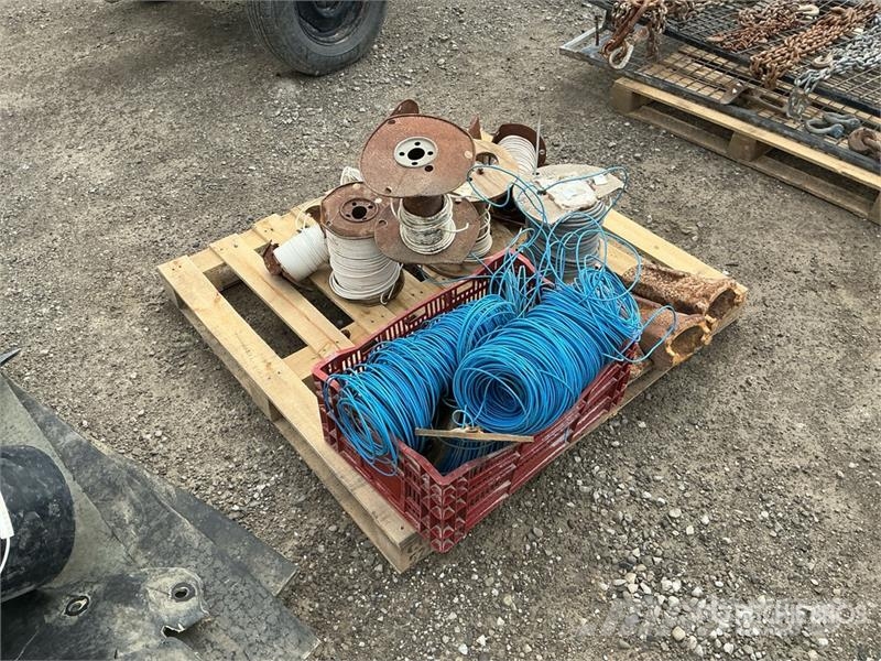 Quantity of Spools with Cable Other components