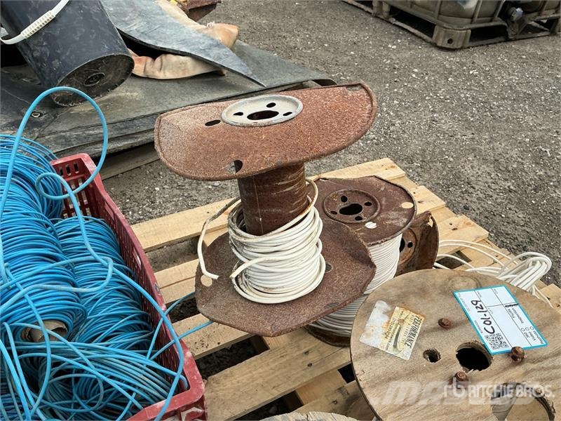Quantity of Spools with Cable Other components