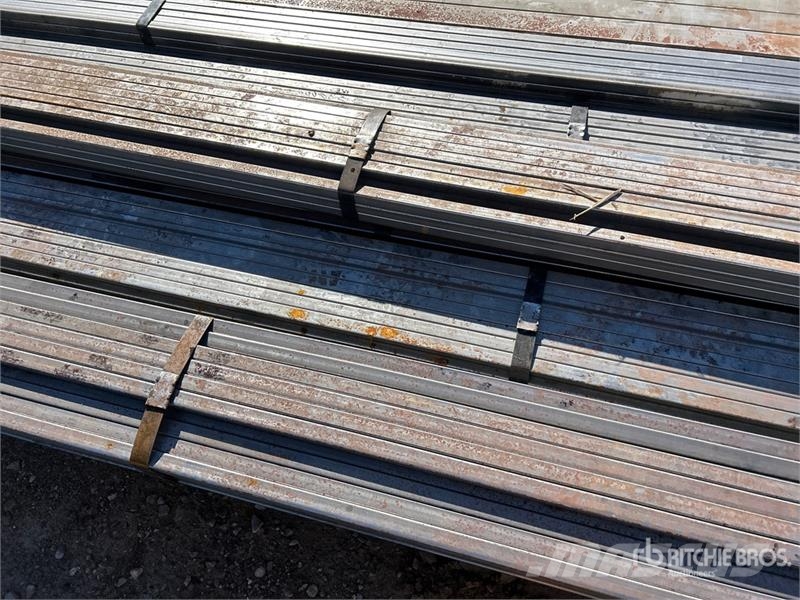  Quantity of Square Steel Pipes معدات البناء - غير ذلك