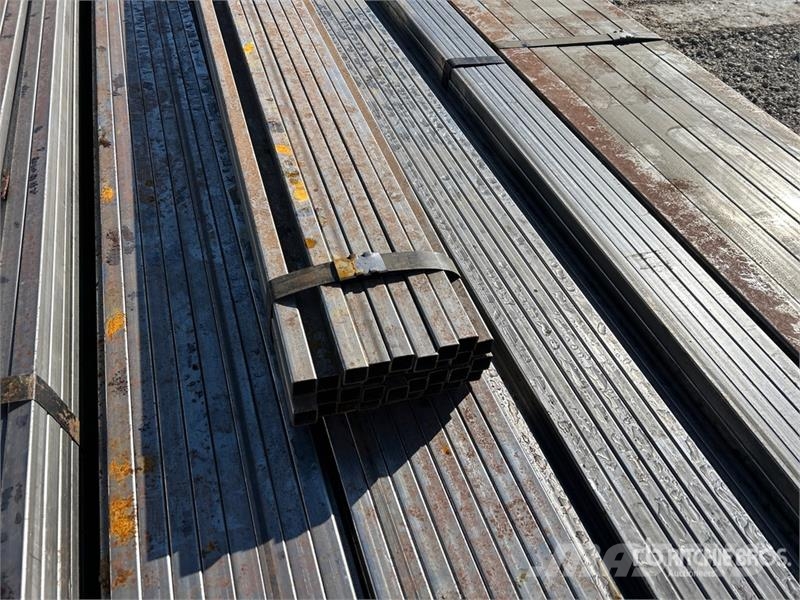  Quantity of Square Steel Pipes معدات البناء - غير ذلك