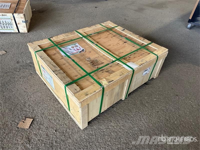 Quantity of STARVOX SV-RC13000 13000 lb Ratchet B Other components