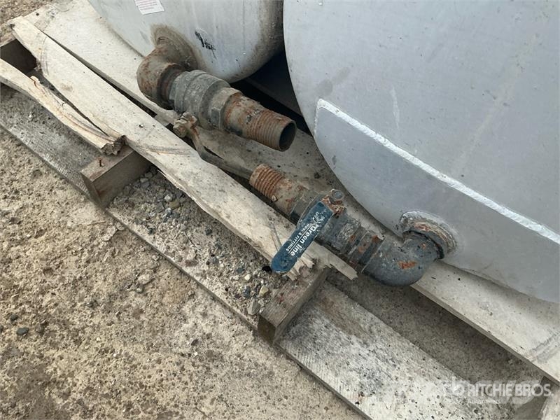 Quantity of Steel Hydraulic/Fuel Tanks Transportes - Outros