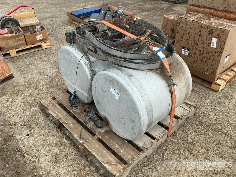 Quantity of Steel Hydraulic/Fuel Tanks Transportes - Outros